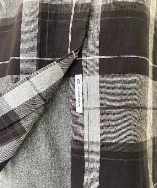 BROOKLYN OVERALL（ブルックリンオーバーオール）の「スタンドカラーギャザーシャツ（シャツ/ブラウス・レディース・チャコールグレー・FREE）」の12枚目の写真