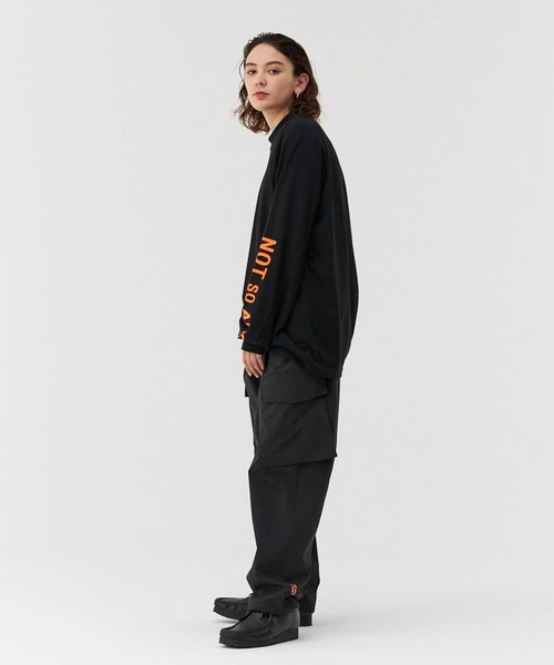 Not So Ape（ノットソーエイプ）の「スリーブロゴ モックネック Tシャツ（Tシャツ/カットソー・メンズ・ホワイト/ブラック/ベージュ・MEDIUM/LARGE/X-LARGE）」の16枚目の写真