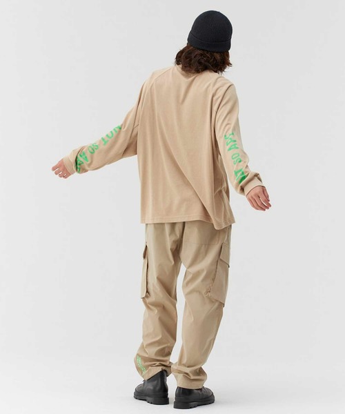 Not So Ape（ノットソーエイプ）の「スリーブロゴ モックネック Tシャツ（Tシャツ/カットソー・メンズ・ホワイト/ブラック/ベージュ・MEDIUM/LARGE/X-LARGE）」の20枚目の写真