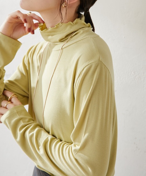 DISCOAT（ディスコート）の「ソフトリブタートルロングスリーブ（Tシャツ/カットソー・レディース・ブラック/モカ/ライム/アイボリー/オフホワイト・FREE）」の5枚目の写真