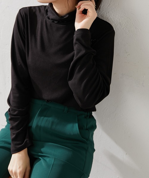 DISCOAT（ディスコート）の「ソフトリブタートルロングスリーブ（Tシャツ/カットソー・レディース・ブラック/モカ/ライム/アイボリー/オフホワイト・FREE）」の3枚目の写真