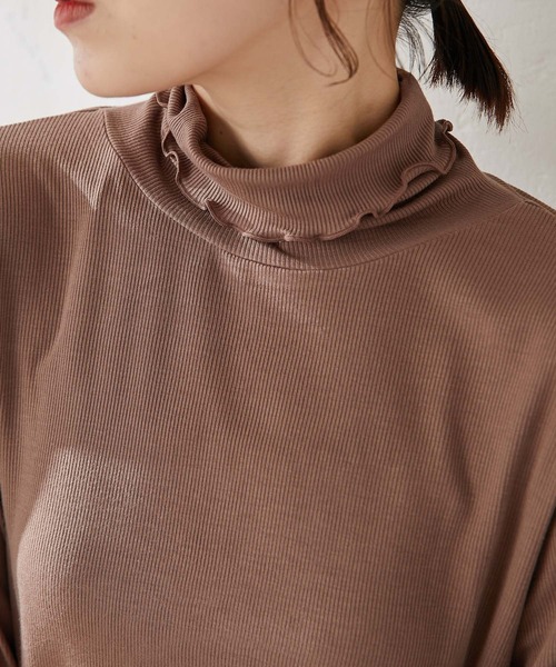 DISCOAT（ディスコート）の「ソフトリブタートルロングスリーブ（Tシャツ/カットソー・レディース・ブラック/モカ/ライム/アイボリー/オフホワイト・FREE）」の14枚目の写真