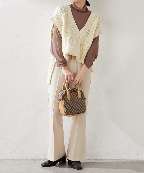 DISCOAT（ディスコート）の「ソフトリブタートルロングスリーブ（Tシャツ/カットソー・レディース・ブラック/モカ/ライム/アイボリー/オフホワイト・FREE）」の8枚目の写真