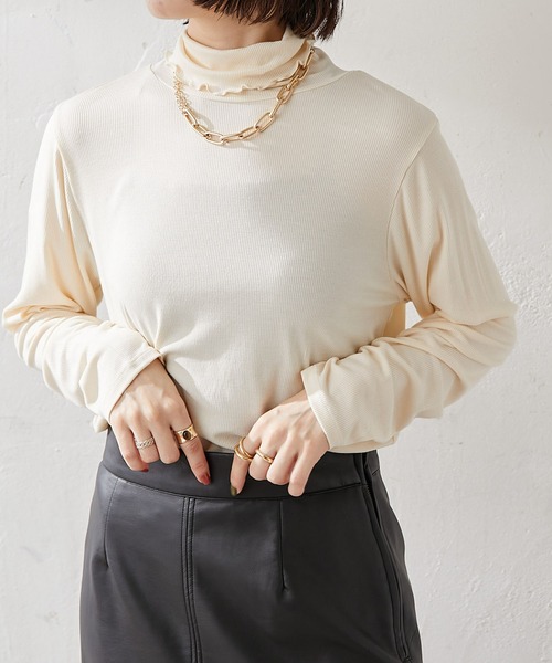 DISCOAT（ディスコート）の「ソフトリブタートルロングスリーブ（Tシャツ/カットソー・レディース・ブラック/モカ/ライム/アイボリー/オフホワイト・FREE）」の6枚目の写真