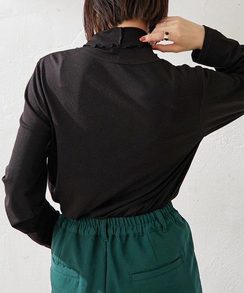 DISCOAT（ディスコート）の「ソフトリブタートルロングスリーブ（Tシャツ/カットソー・レディース・ブラック/モカ/ライム/アイボリー/オフホワイト・FREE）」の12枚目の写真