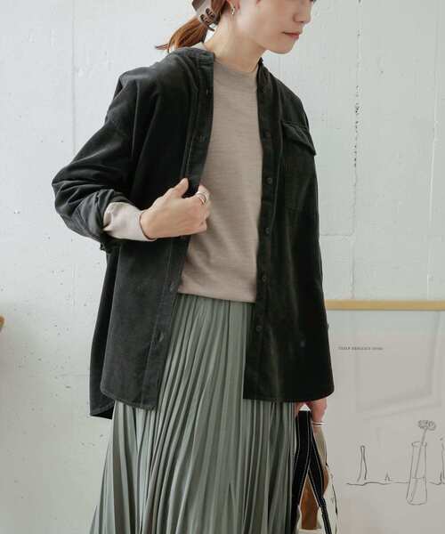 ebure トップカラーコーデュロイシャツ ブラウス SpRay（スプレイ）の「コーデュロイBIGシャツ（シャツ/ブラウス