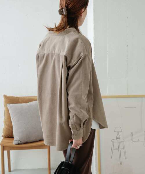URBAN RESEARCH DOORS（アーバンリサーチドアーズ）の「コーデュロイシャツ（シャツ/ブラウス・レディース・カーキ/ベージュ/チャコールグレー・ONE）」の20枚目の写真