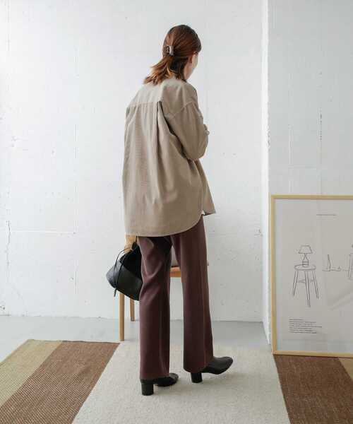 URBAN RESEARCH DOORS（アーバンリサーチドアーズ）の「コーデュロイシャツ（シャツ/ブラウス・レディース・カーキ/ベージュ/チャコールグレー・ONE）」の22枚目の写真