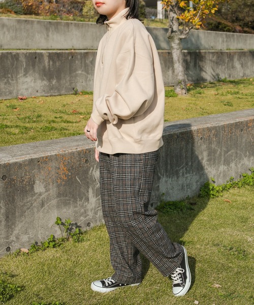 kutir（クティール）の「ハーフジップ裏起毛スウェット（スウェット・レディース・ブラック/ダークブラウン/ベージュ/ライトグリーン・FREE）」の11枚目の写真