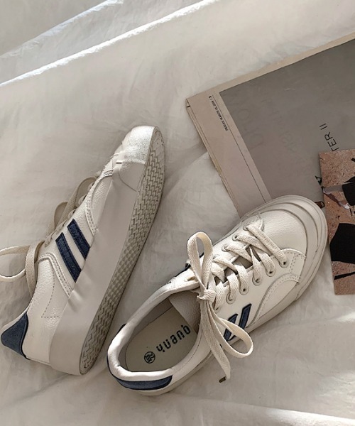 MANGROVE（マングローブ）の「ラインキャンバススニーカー（スニーカー・レディース・ネイビー/グレー・SMALL/MEDIUM/LARGE）」の4枚目の写真