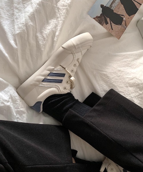 MANGROVE（マングローブ）の「ラインキャンバススニーカー（スニーカー・レディース・ネイビー/グレー・SMALL/MEDIUM/LARGE）」の7枚目の写真