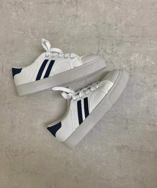 MANGROVE（マングローブ）の「ラインキャンバススニーカー（スニーカー・レディース・ネイビー/グレー・SMALL/MEDIUM/LARGE）」の20枚目の写真