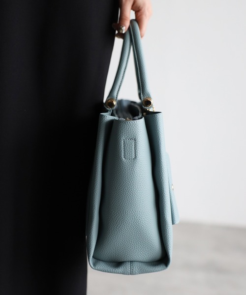 GUSCIO(グッシオ)の「【グッシオゴールドラベル】バーハンドル 2WAYトートバッグ あおりポケット(ビジネスバッグ・レディース・ブラック/グレー/ブルー/テラコッタ・FREE)」の21枚目の写真