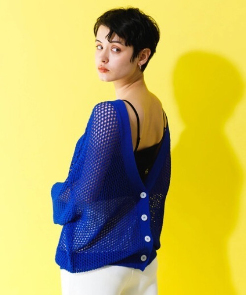koe（コエ）の「【前後2WAY】ドライタッチ透かし編みカーディガン＊（カーディガン/ボレロ・レディース・ブラック/オフホワイト/ブルー/グリーン系その他3・FREE）」の4枚目の写真