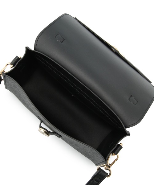 ROPE' PICNIC（ロペピクニック）の「【WEB限定カラー:グリーン】軽量スクエアメタルフラップミニショルダーバッグ（ショルダーバッグ・レディース・ブラック/ベージュ/グリーン/パープル・FREE）」の9枚目の写真