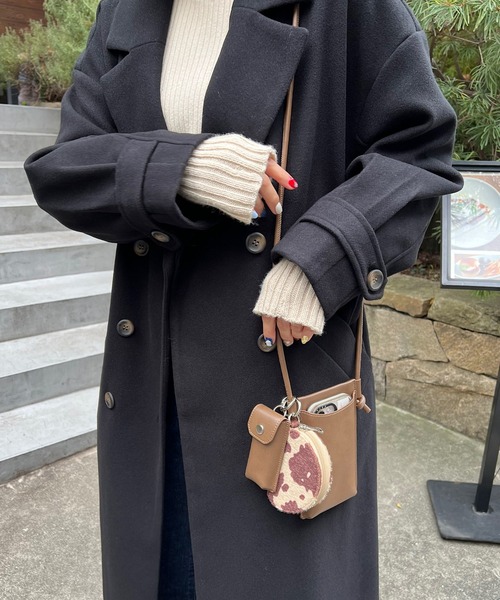 DISCOAT(ディスコート)の「マルチSETミニショルダーバッグ(ショルダーバッグ・レディース・ブラック/ベージュ/ブラウン/シルバー/グリーン/アイボリー/ダークブラウン/ベージュ×ブラック/モカ/ライトグレー・FREE)」の13枚目の写真