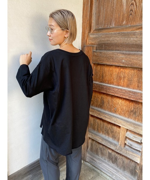 HEILIS(ヘイリス)の「《hideka select》七分袖スリットTシャツ(Tシャツ/カットソー・レディース・チャコールグレー/ブラック/オフホワイト/グレイッシュベージュ/モカ・FREE)」の15枚目の写真