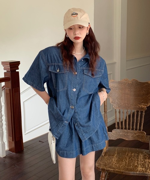Jewelobe(ジュエローブ)の「デニムシャツ×ショートイージーパンツセットアップ(セットアップ・レディース・ブラック/ネイビー・FREE)」の10枚目の写真
