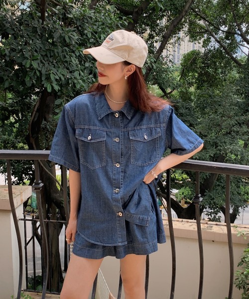 Jewelobe(ジュエローブ)の「デニムシャツ×ショートイージーパンツセットアップ(セットアップ・レディース・ブラック/ネイビー・FREE)」の16枚目の写真