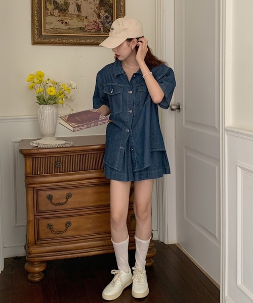 Jewelobe(ジュエローブ)の「デニムシャツ×ショートイージーパンツセットアップ(セットアップ・レディース・ブラック/ネイビー・FREE)」の18枚目の写真