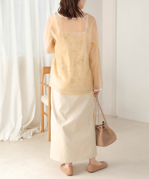 Bab（バブ）の「マーブルキャミソール付きシアートップスセット（Tシャツ/カットソー・レディース・ブラウン/グリーン/ベージュ/グレー/グレイッシュベージュ・M）」の11枚目の写真