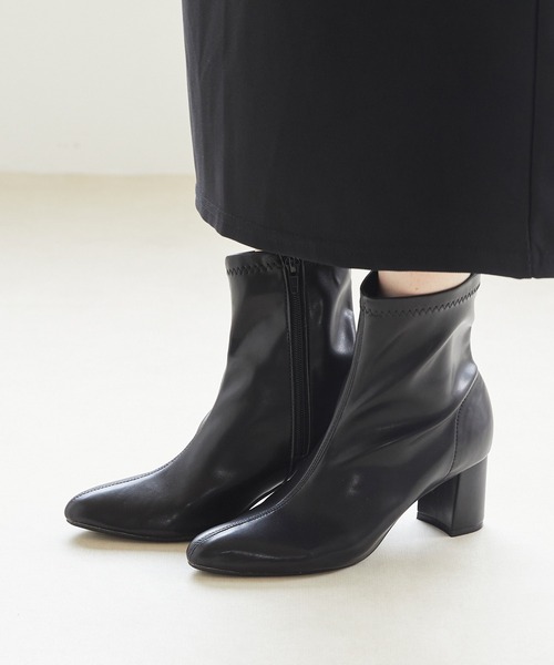 menue（メヌエ）の「アーモンドトゥ ショートブーツ（ブーツ・レディース・ブラック/ダークブラウン/アイボリー/ベージュ系その他・LL/3L/S/M/L/XS）」の19枚目の写真