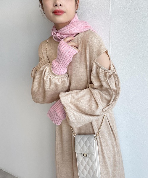 w closet(ダブルクローゼット)の「ショルダースリットリブワンピース(ワンピース・レディース・ライム/ライトベージュ/ブラック/ブルー・FREE)」の6枚目の写真
