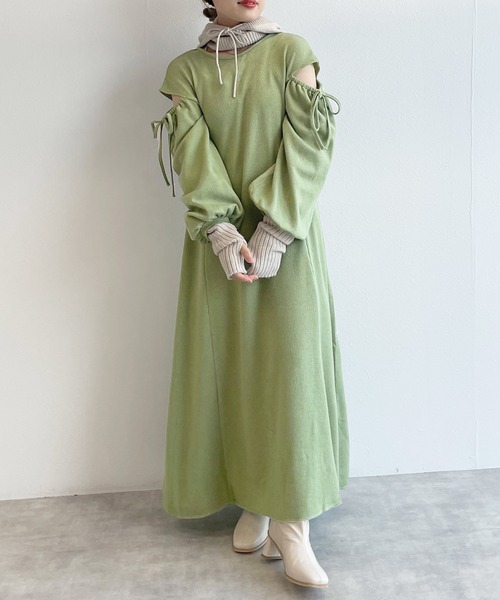 w closet(ダブルクローゼット)の「ショルダースリットリブワンピース(ワンピース・レディース・ライム/ライトベージュ/ブラック/ブルー・FREE)」の8枚目の写真