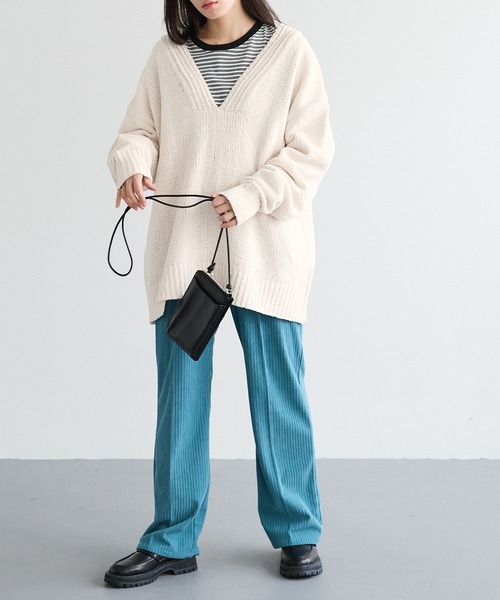 Chaco closet(チャコ クローゼット)の「コードモール深Vネックプルオーバーニット(ニット/セーター・レディース・アイボリー/ライトブルー/チャコール/グリーン/レッド・FREE)」の16枚目の写真
