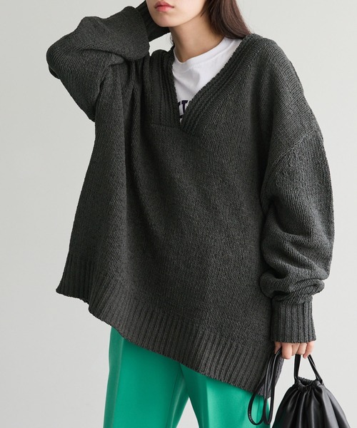 Chaco closet(チャコ クローゼット)の「コードモール深Vネックプルオーバーニット(ニット/セーター・レディース・アイボリー/ライトブルー/チャコール/グリーン/レッド・FREE)」の13枚目の写真
