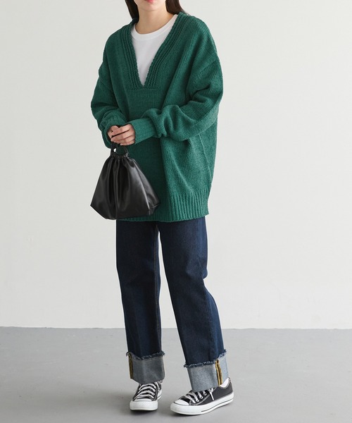 Chaco closet(チャコ クローゼット)の「コードモール深Vネックプルオーバーニット(ニット/セーター・レディース・アイボリー/ライトブルー/チャコール/グリーン/レッド・FREE)」の19枚目の写真