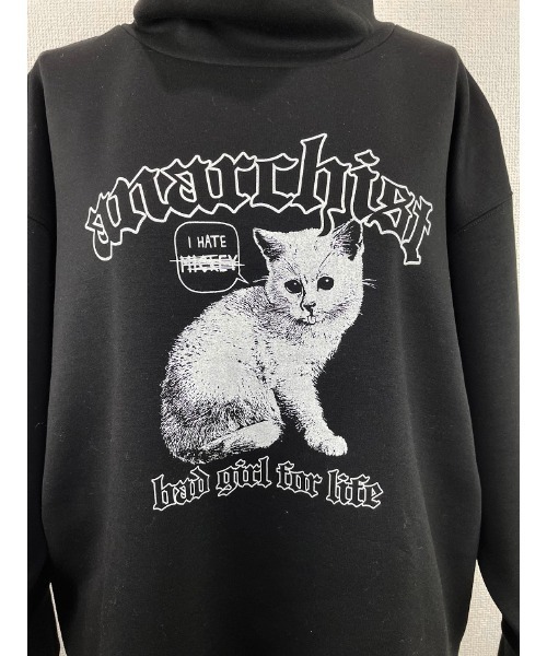 WORLD WIDE LOVE!（ワールドワイドラブ）の「キャットハイネックプル（Tシャツ/カットソー・レディース・ブラック/グレイッシュベージュ・1）」の5枚目の写真