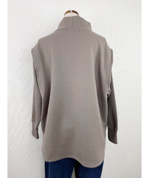 WORLD WIDE LOVE!（ワールドワイドラブ）の「キャットハイネックプル（Tシャツ/カットソー・レディース・ブラック/グレイッシュベージュ・1）」の9枚目の写真