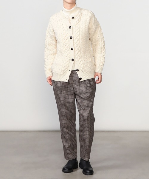 INVERALLAN(インバーアラン)の「INVERALLAN | アランランバーカーディガン WOMEN(カーディガン/ボレロ・レディース・ネイビー/ホワイト・SMALL)」の13枚目の写真