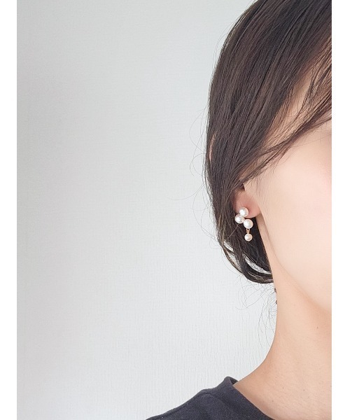 tone(トーン)の「【Tresor】zigzag 淡水パール イヤリング(MA)(イヤリング・レディース・ホワイト系その他/ホワイト/ホワイト系その他2/ホワイト系その他3/ホワイト系その他4・FREE)」の18枚目の写真