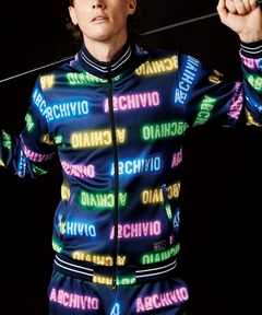 高価値セリー セール】HYSTERIC コンパクトデニムジャケット（デニム MOTOR柄 ジャケット・アウター