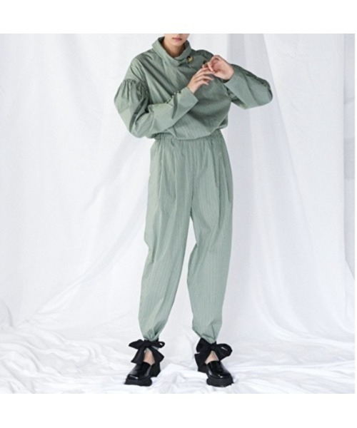 ENFOLD（エンフォルド）の「SOMELOSロンスト VICTORIAN ALLINONE（つなぎ/オールインワン・レディース・ライトカーキ・38）」の8枚目の写真