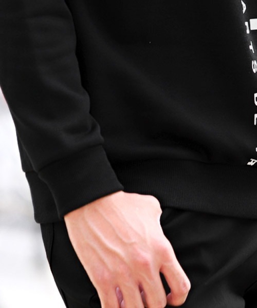 LUXSTYLE（ラグスタイル）の「刺繍入りロゴプリントトレーナー（スウェット・メンズ・ブラック/ホワイト・L/XL/M）」の19枚目の写真