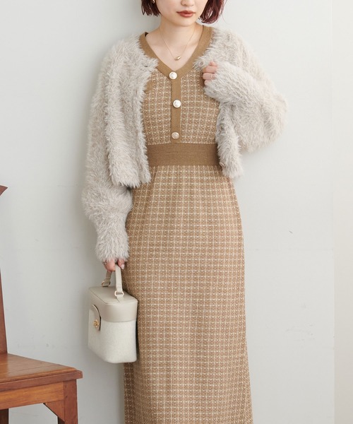 natural couture(ナチュラルクチュール)の「madoka金釦ツイードニットワンピース(ワンピース・レディース・キャメル/ブラック/グレー・FREE)」の3枚目の写真