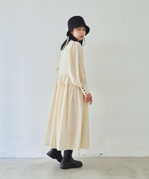 idem（イデム）の「volume tiered onepiece/ボリュームティアードシャツワンピース（シャツワンピース・レディース・アイボリー/ブラック・FREE）」の7枚目の写真
