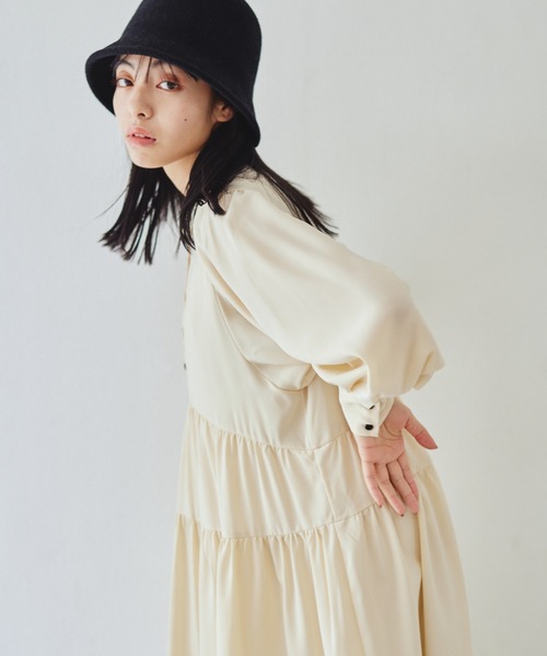 idem（イデム）の「volume tiered onepiece/ボリュームティアードシャツワンピース（シャツワンピース・レディース・アイボリー/ブラック・FREE）」の14枚目の写真