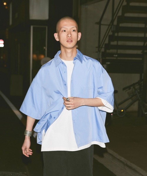 fuv.(ファブ)の「fuv - plain loose shirt 無地ルーズシャツ(シャツ/ブラウス・メンズ・ブラック/ブルー/ホワイト/グリーン・MEDIUM/LARGE)」の4枚目の写真