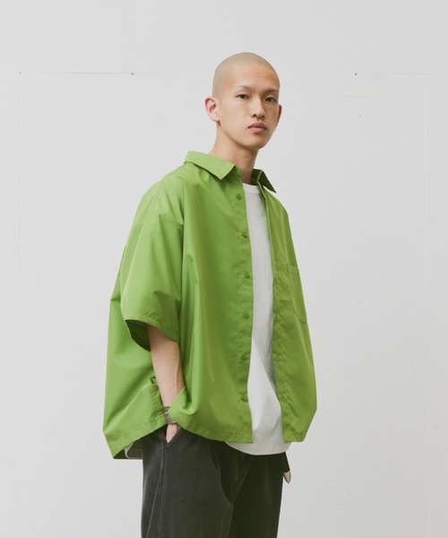 fuv.(ファブ)の「fuv - plain loose shirt 無地ルーズシャツ(シャツ/ブラウス・メンズ・ブラック/ブルー/ホワイト/グリーン・MEDIUM/LARGE)」の9枚目の写真
