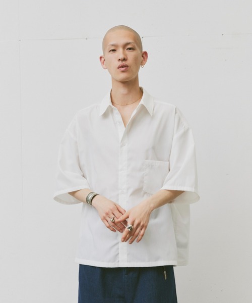 fuv.(ファブ)の「fuv - plain loose shirt 無地ルーズシャツ(シャツ/ブラウス・メンズ・ブラック/ブルー/ホワイト/グリーン・MEDIUM/LARGE)」の5枚目の写真