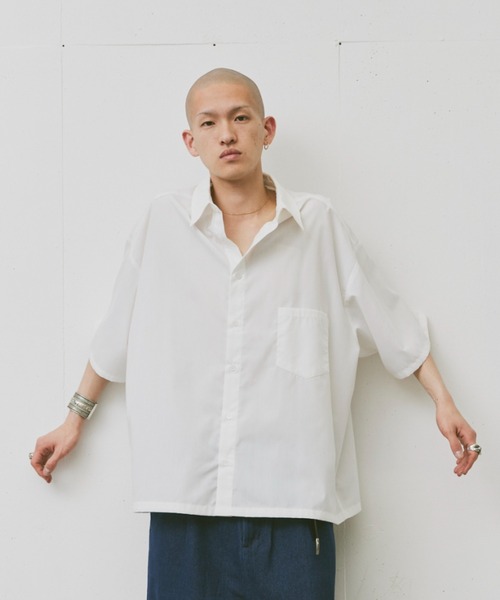 fuv.(ファブ)の「fuv - plain loose shirt 無地ルーズシャツ(シャツ/ブラウス・メンズ・ブラック/ブルー/ホワイト/グリーン・MEDIUM/LARGE)」の6枚目の写真