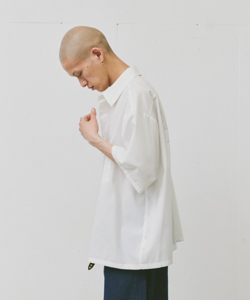 fuv.(ファブ)の「fuv - plain loose shirt 無地ルーズシャツ(シャツ/ブラウス・メンズ・ブラック/ブルー/ホワイト/グリーン・MEDIUM/LARGE)」の7枚目の写真