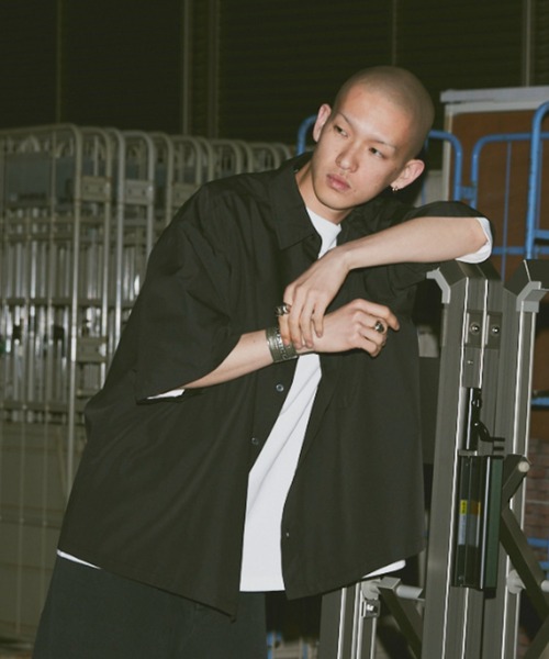 fuv.(ファブ)の「fuv - plain loose shirt 無地ルーズシャツ(シャツ/ブラウス・メンズ・ブラック/ブルー/ホワイト/グリーン・MEDIUM/LARGE)」の17枚目の写真