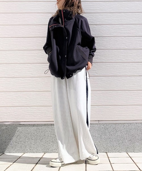 Q(キュー)の「ピンストライプサイドラインワイドパンツ(その他パンツ・レディース・ホワイト系/ブルー系・MEDIUM)」の10枚目の写真