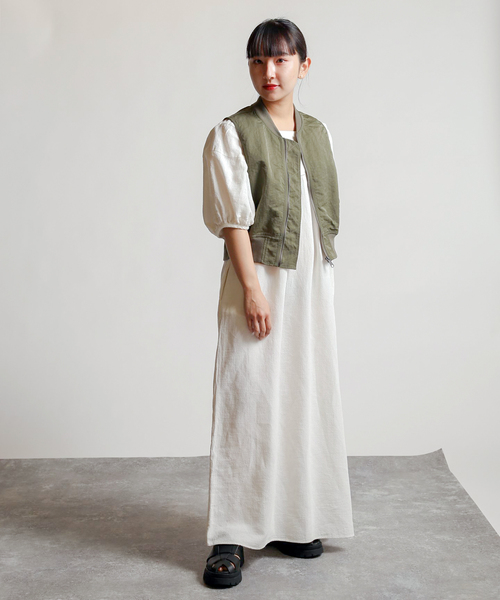 JOINT WORKS(ジョイントワークス)の「Cアムンゼンボリュームスリーブワンピース(ワンピース・レディース・ブルー/ホワイト/ブラック・SMALL/MEDIUM)」の11枚目の写真