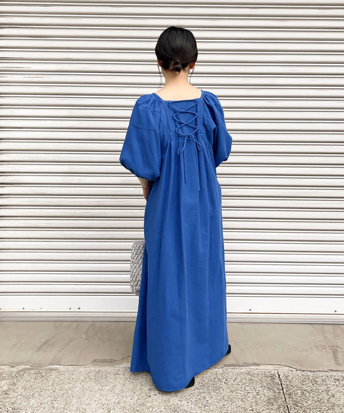 JOINT WORKS(ジョイントワークス)の「Cアムンゼンボリュームスリーブワンピース(ワンピース・レディース・ブルー/ホワイト/ブラック・SMALL/MEDIUM)」の16枚目の写真